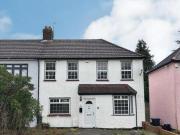 Trent Gardens, Southgate, 3 Bedroom End