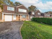 Trenton Close, Frimley GU16, 5 bed detached house to...