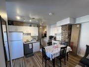 Très beau 3 1 2 rue StSauveur 2e étage Juillet