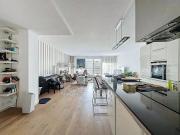 Très bel appartement moderne avec 2 balcons Comptoir...