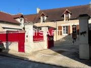 Tres bel ensemble sur beau jardin clos dependances