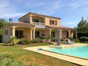 Très belle maison contemporaine, en situation dominante,...