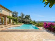 TRES BELLE PROPRIETE DE STANDING SUPERBEMENT BIEN PLACEE !