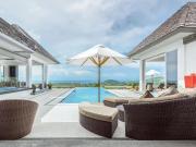 Très belle villa de luxe contemporaine avec vue sur la mer