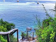 Très belle villa située en front de mer avec un accès...