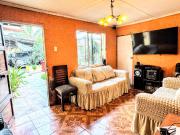 Tres Casas En Una, Propiedad Comercial Con Alta Rentabilidad