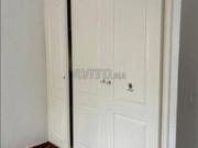 Très grand appartement ensoleillé non meublé