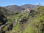 Très Jolie Petite Maison de Village avec Terrasse à Antraigu