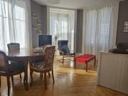 TRÈS LUMINEUX ET CHALEUREUX