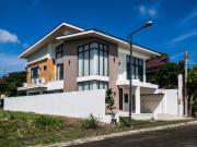 Treveia Nuvali BRAND NEW 3 STOREY HOUSE W/ POOL & FAMILY...