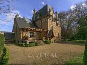 Triel Sur Seine: Villa en bord de Seine avec dépendance...