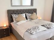 TRIIIPLE Deluxe Provisionsfreie Wohnung mit Pool und Balkon