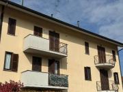 Trilocale con box a Senago