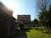 Trilocale con giardino a Marnate