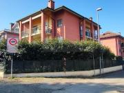 Trilocale con giardino in via a. ravaz 26, La Loggia