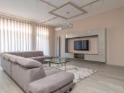 Trilocale con Terrazza e Posto Auto Incluso