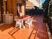Trilocale con terrazzo a Massa