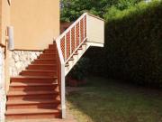 Trilocale con terrazzo a Massa