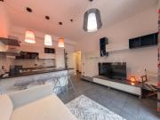 Trilocale con terrazzo in via enrico bondi 294, Roma