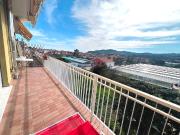 Trilocale con terrazzo in via gombi san siro 4, Diano Marina