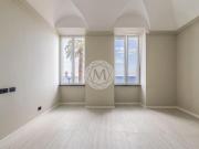 Trilocale Fronte Mare in Casa Storica – Completamente...