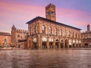 Trilocale in vendita a Bologna via Goito, Centro Storico