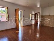 Trilocale in vendita a Borzonasca via Campori, 29A