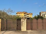 Quadrilocale in vendita a Caserta via San Leucio, San...