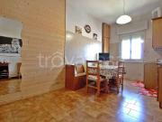 Trilocale in vendita a Cavenago di Brianza via Alcide De...