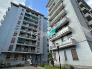 Trilocale in vendita a Cologno Monzese via Merano 7