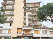 Trilocale in vendita a Firenze via Francesco Baracca, Novoli