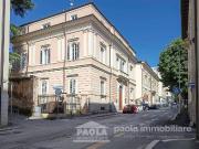 Trilocale in vendita a L'Aquila via 20 Settembre,...