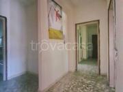 Trilocale in vendita a Legnano via Grigna, Piscina