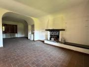 Trilocale in vendita a Lesmo via marconi 46