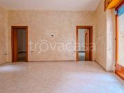 Trilocale in vendita a Lucera via Luciano Manara, 4