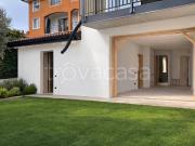 Trilocale in vendita a Manerba del Garda via Vittorio...