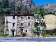 Trilocale in vendita a Massa, San Carlo Antona