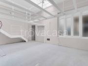 Trilocale in vendita a Milano via Bernardino Verro, 11,...