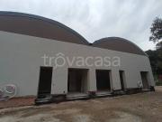 Trilocale in vendita a Milano via Bernardino Verro, 43,...