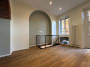 Trilocale in vendita a Milano via Costanzo Cantoni, 8,...