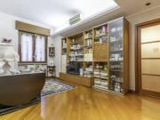 Trilocale in vendita a Milano via Giosuè Borsi, 8,...