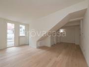 Trilocale in vendita a Milano via Monte Velino, 13,...