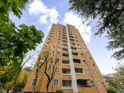 Trilocale in vendita a Milano via Ugo Ojetti, 11,...