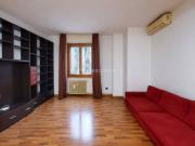 Trilocale in vendita a Milano viale Umbria, 53, Cadore