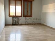 Trilocale in vendita a Modena via Fratelli Rosselli,...