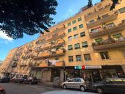 Trilocale in vendita a Napoli, Piazza Canneto Salvator Rosa