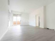 Trilocale in vendita a Parabiago via Collegio