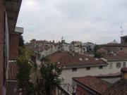 Trilocale in vendita a Piacenza via San Giovanni, Centro...