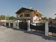 Trilocale in vendita a Pomezia via delle Primule