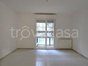 Trilocale in vendita a Pomezia viale Dante Alighieri, 11